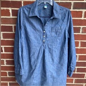 Old Navy MATERNITY Blue Chambray Top Size L